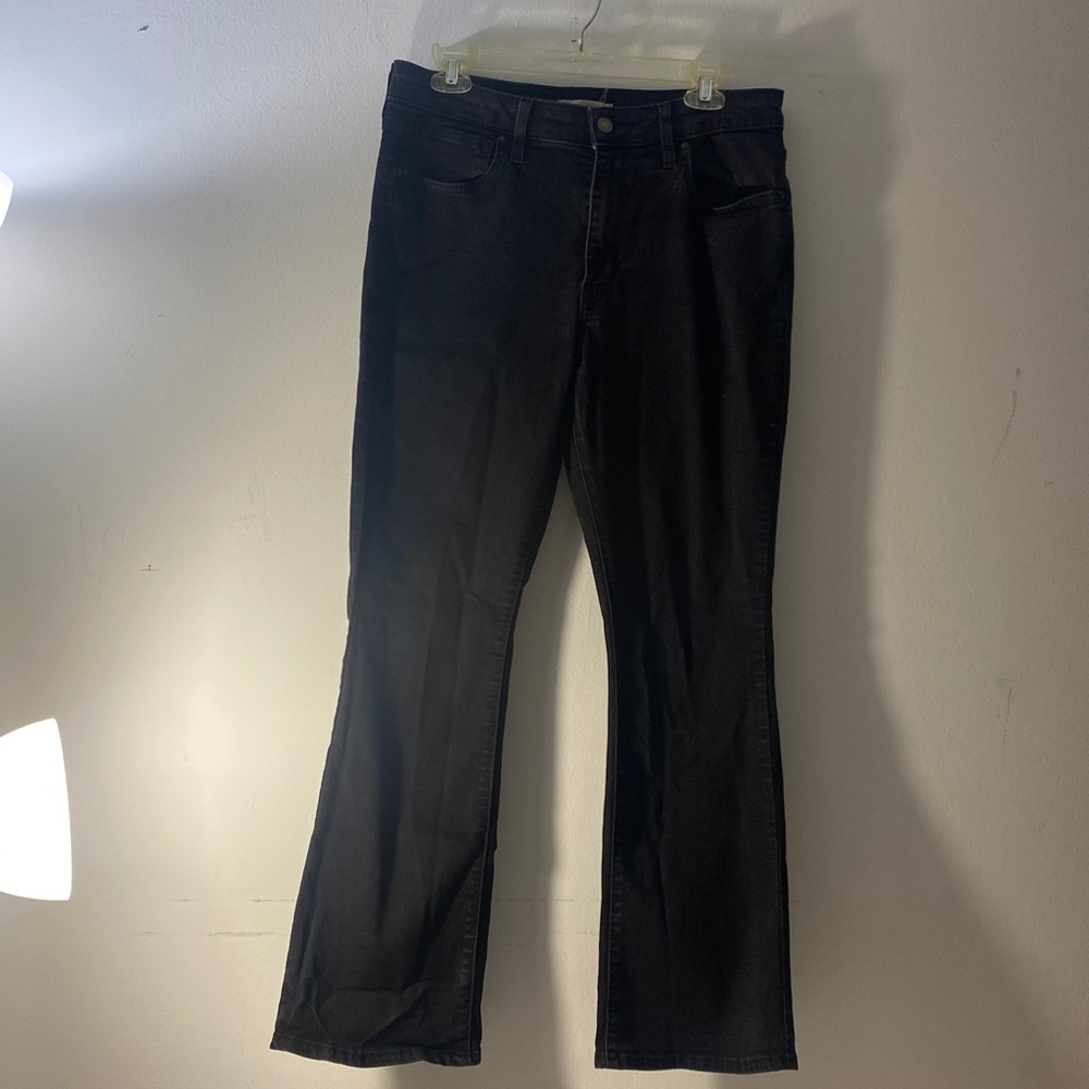 Levis 725 | High Rise Boot Cut Jeans